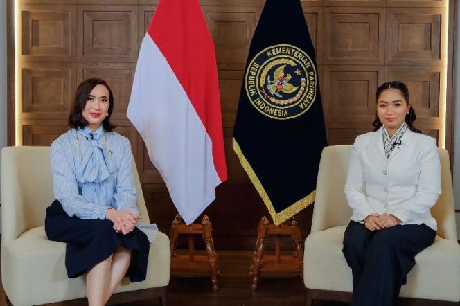 
					FOTO: Menteri Pariwisata Widiyanti, didampingi Wakil Menteri Pariwisata Ni Luh Puspa