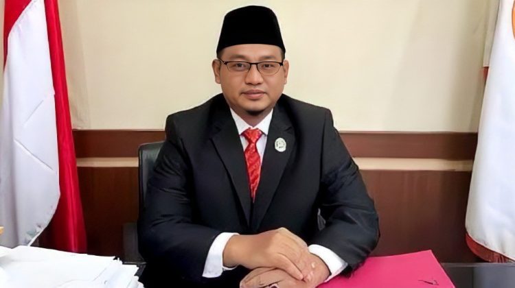FOTO: Ketua DPRD Kota Bekasi, DR. Sardi Efendi, S.Pd., MM
