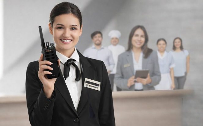 
					FOTO: radio portabel terbaru Motorola Mag One X10d ke Indonesia