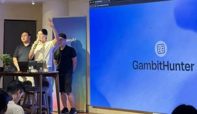 
					FOTO: Tim software engineer asal Indonesia yang dipimpin oleh Reynaldo Wijaya Hendry sukses meraih Juara 2 dalam ajang OpenAI Codex Hackathon yang berlangsung di Singapura. 