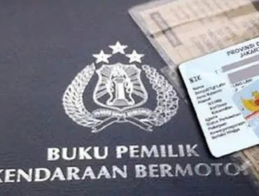 FOTO: KTP dan STNK asli Buku Pemilik Kendaraan Bermotor (BPKB)