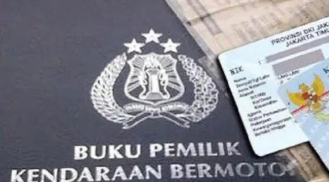 FOTO: KTP dan STNK asli Buku Pemilik Kendaraan Bermotor (BPKB)