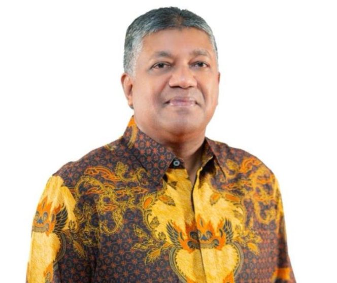 
					FOTO: Merza Fachys, Direktur & Chief Regulatory Officer XLSMART