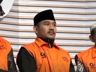 FOTO : Tersangka Kasus Suap Pyoyek Ijon Pemerintah Daerah Kabupaten Bekasi