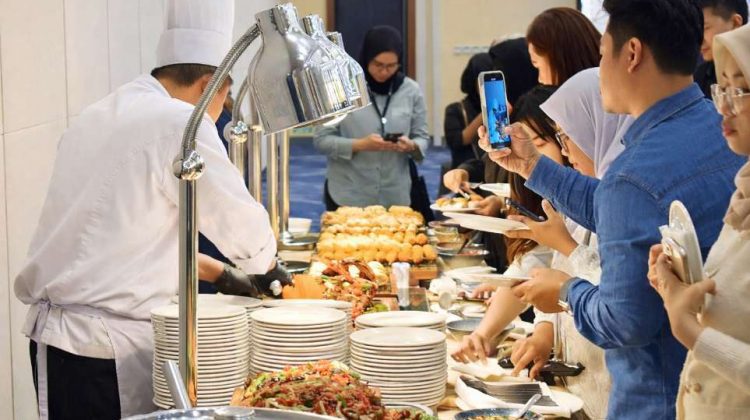 Aston Kartika Grogol Hadirkan Pengalaman Halal Bihalal Package