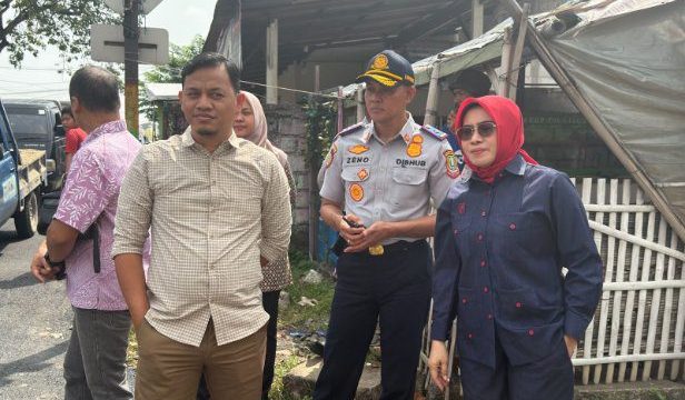 FOTO: Ketua Komisi II DPRD Kota Bekasi, Latu Har Hary, S.Sn