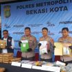 FOTO: Jajaran Kepolisian Metro Bekasi mencatat 80 kasus peredaran narkotika dan obat keras tanpa izin selama periode Januari hingga April 2026.