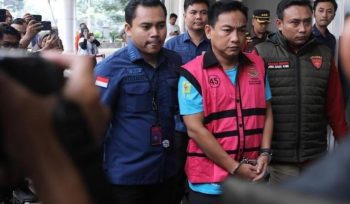 FOTO: Ketua Ombudsman RI Hery Susanto sebagai tersangka dalam kasus dugaan suap terkait tambang nikel di Sulawesi Tenggara.