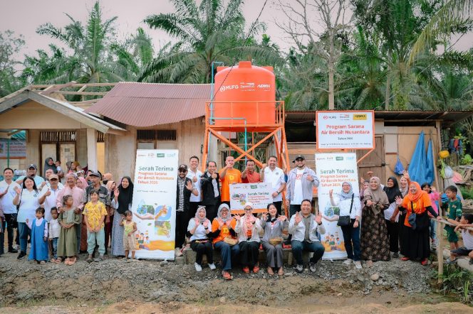 
					FOTO: MUFG Bank Jakarta bersama PT Bank Danamon Indonesia Tbk dan PT Adira Dinamika Multi Finance Tbk meluncurkan Program Sarana Air Bersih Nusantara