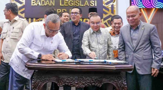 FOTO: Pemerintah dan DPR RI resmi mengesahkan Rancangan Undang-Undang Pelindungan Pekerja Rumah Tangga 