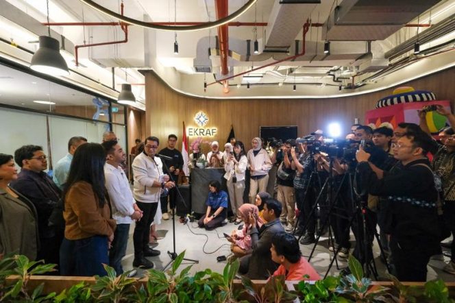 
					Kementerian Ekraf Terima Kunjungan Amsal Sitepu