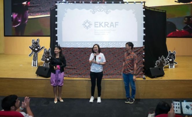 
					Wamen Ekraf Apresiasi Kolaborasi Kreatif Aniwayang Live di Museum Nasional
