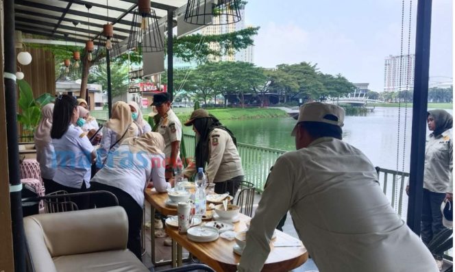 
					Foto istimewa: 10 ASN Pemkot Bekasi Terjaring Razia di Kafe Saat Jam Kerja