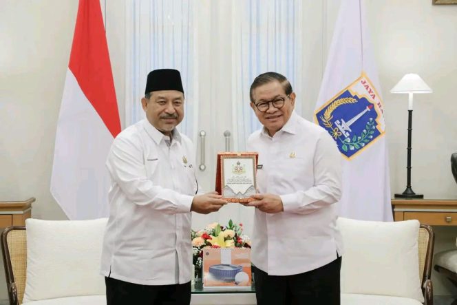 
					Gubernur Pramono Terima Menteri Besar Kelantan, Bahas Rute Langsung hingga Naskah Kuno