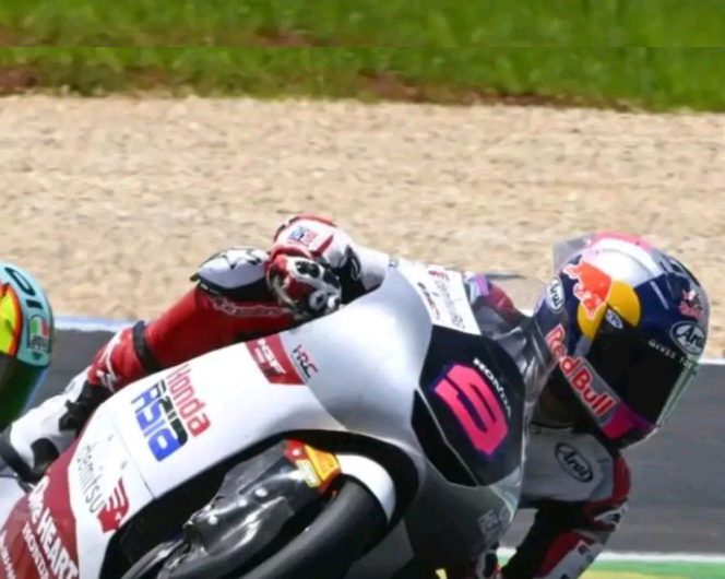 
					Veda Ega Pratama Cetak Comeback Cemerlang di Catalunya, Finis Kedelapan