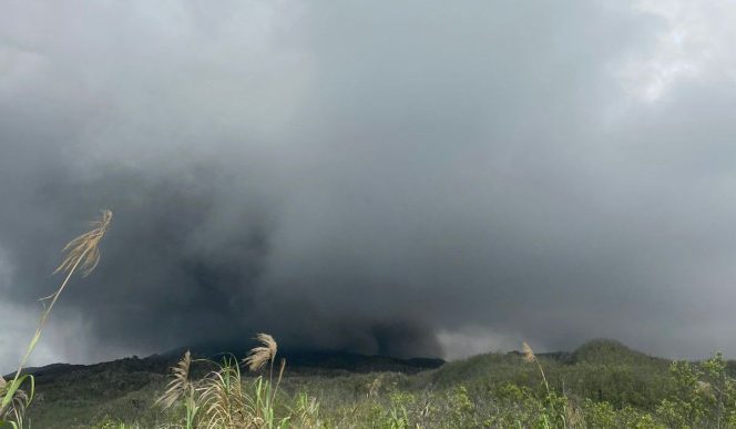 
					17 Pendaki Dievakuasi, 3 Masih Hilang Akibat Erupsi Gunung Dukono