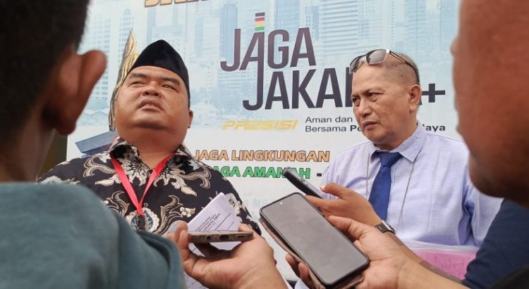 FOTO: Kuasa hukum Susana Sulistiyowati (SS), Ali Mukmin, S.H., S.Pd bersama Frans Tumengkol, S.H., C.H., C.Ht., C.MH 
