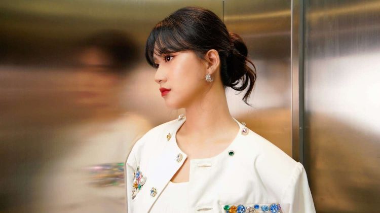 Melawan Arus, Alika Shafira Rilis EP Bertajuk Tentang Diriku