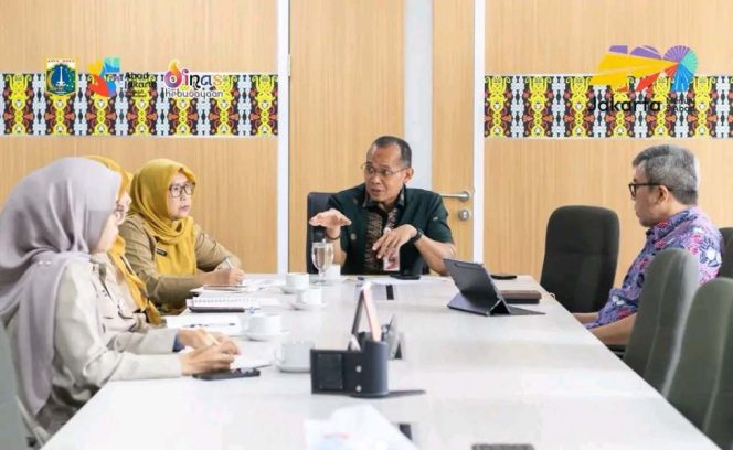 
					Dinas Kebudayaan DKI Terima Audensi LKB,   Bahas Ornamen Betawi