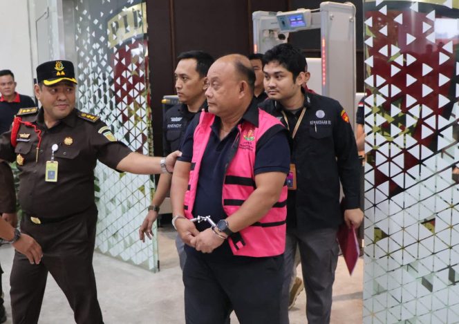 
					Skema Yayasan Afiliasi dan Mark Up Pengadaan MBG Terkuak