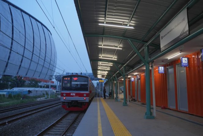 
					Stasiun JIS Resmi Layani KRL, Tarif Promo Rp1