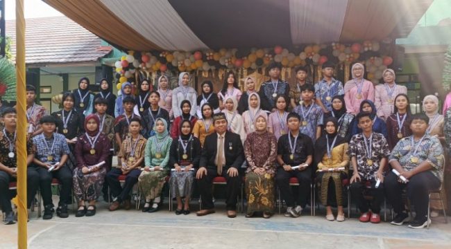 FOTO: Rangkaian acara pelepasan kelulusan kelas 9 SMP Negeri 7 Bekasi