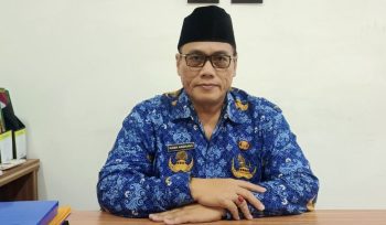 FOTO: Lurah Pengasinan, Rama Angkasa