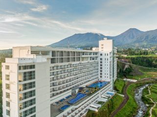FOTO: Le Eminence Hotel Convention & Resort Ciloto – Puncak