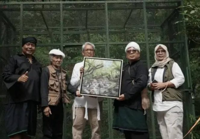 
					Dua Elang Jawa Dilepasliarkan di Megamendung