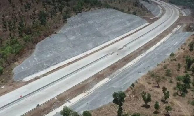 
					Tol Probowangi Seksi 1 Dibuka Awal Juli 2026