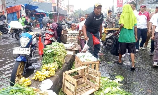 
					Penataan Pasar Baru Bekasi, PKL Direlokasi ke Dalam Pasar
