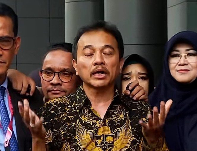 
					Penahanan Roy Suryo Dokter Tifa Ditangguhkan